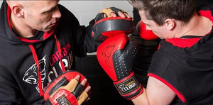 5 Tips For Using Focus Mitts Correctly In Boxing, Muay Thai and MMA - FightstorePro