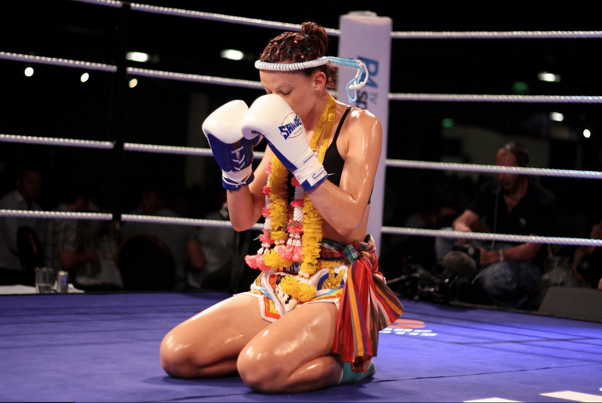 Female Muay thai boxer of the month: Sheree Halliday – FightstorePro