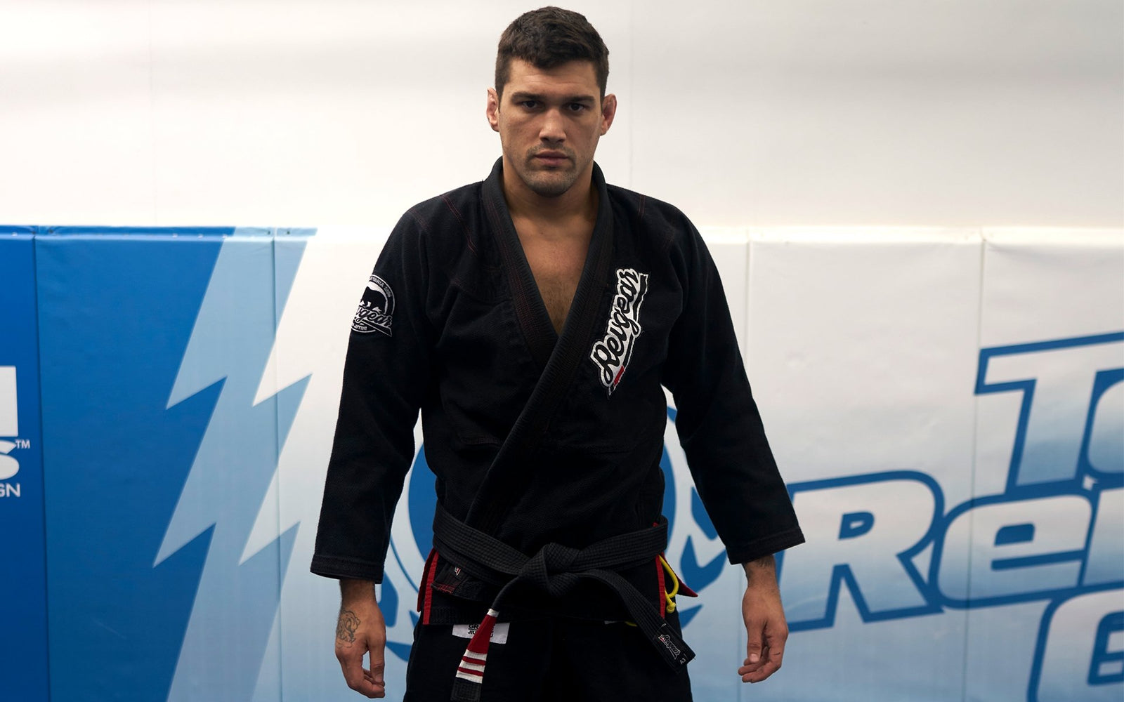 How should a BJJ Gi fit? The step by step guide - FightstorePro