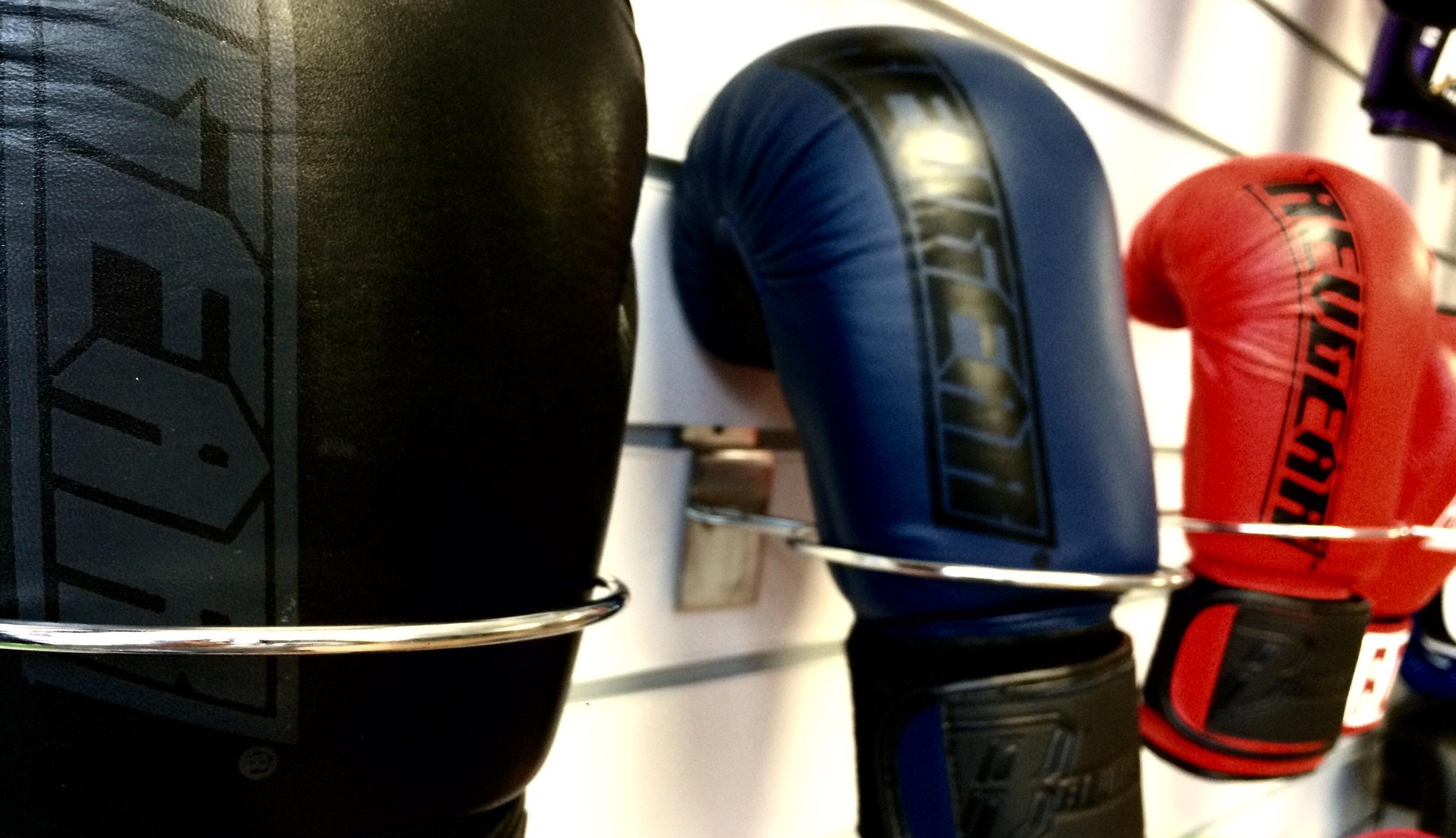 Revgear Elite Boxing Gloves Review - FightstorePro