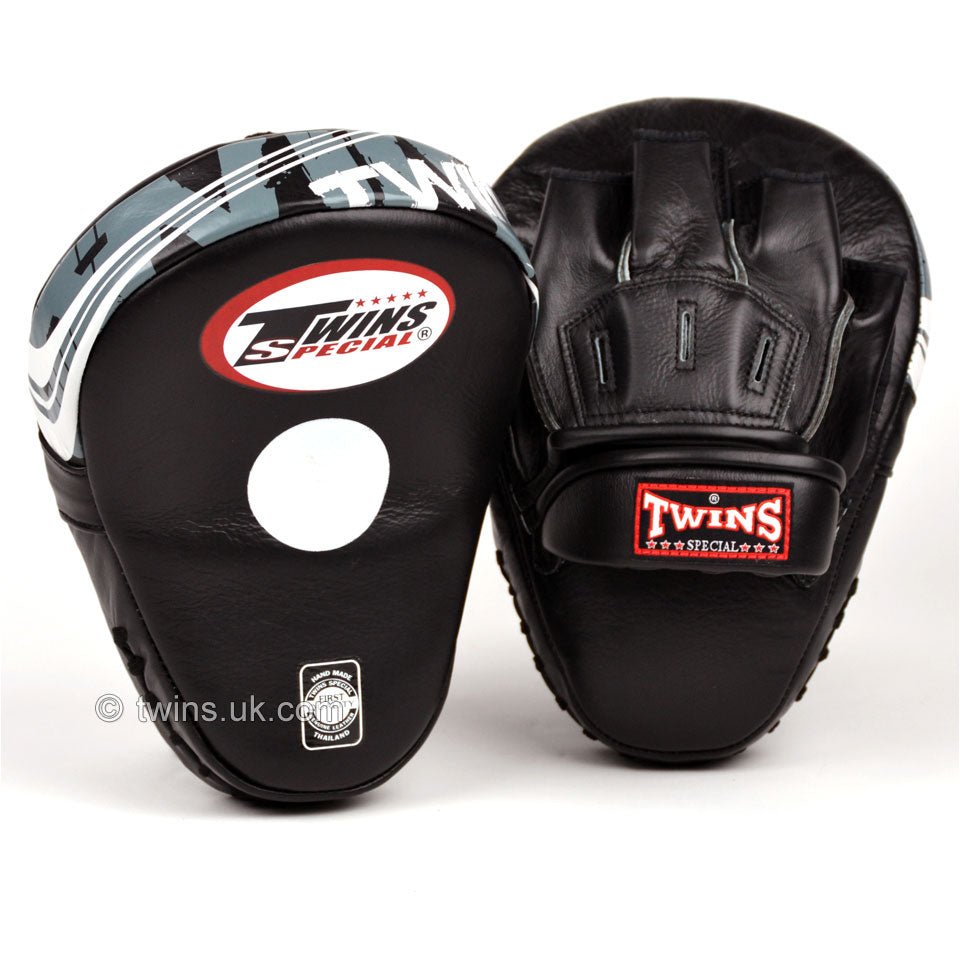 Twins Special Deluxe Boxing Kicking Pads