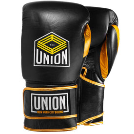 https://www.fightstorepro.com/cdn/shop/products/union-boxing-pro-velcro-glove-blackgold-192161_275x275.jpg?v=1670387721